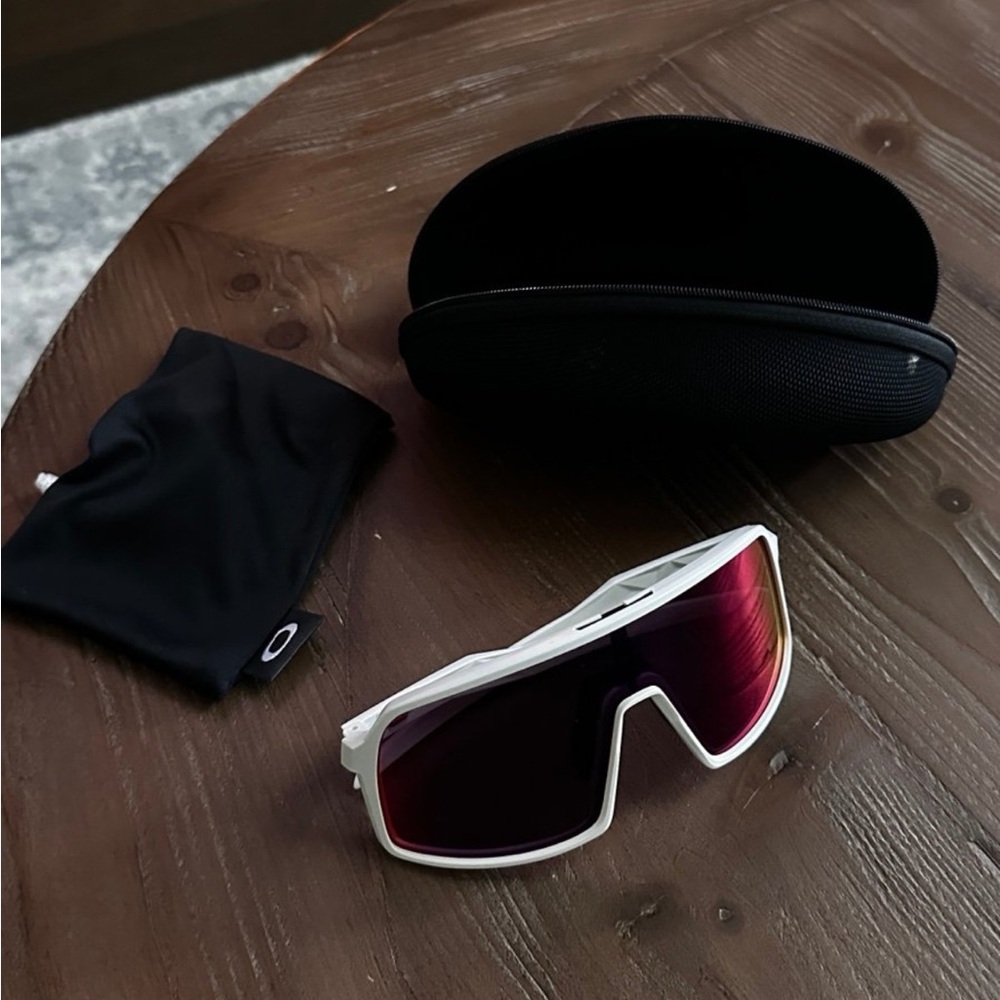 Oakley sutro sunglasses